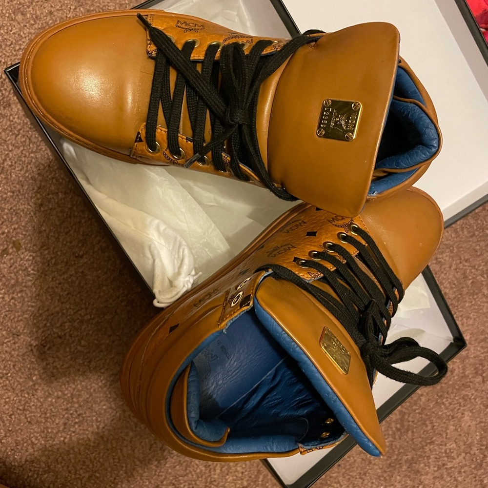 MCM Cognac Sneakers